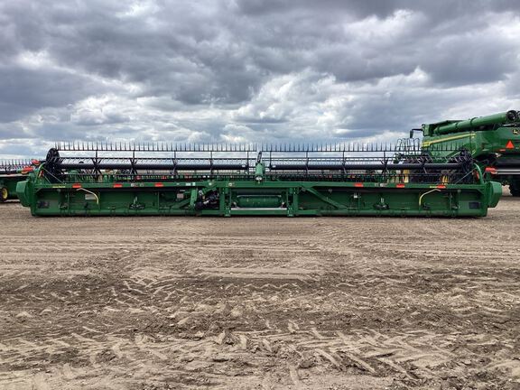 2023 John Deere RD45F Header Combine