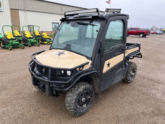 2022 John Deere XUV835M ATV