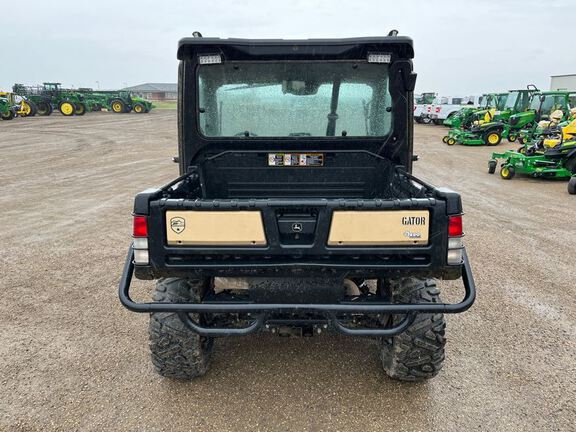 2022 John Deere XUV835M ATV