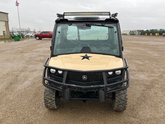 2022 John Deere XUV835M ATV