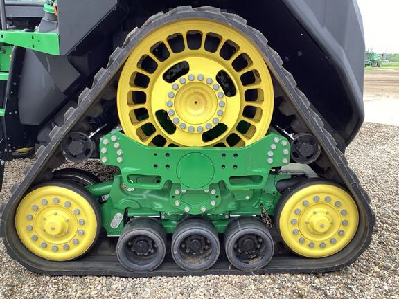 2022 John Deere 8RX 410 Tractor Rubber Track