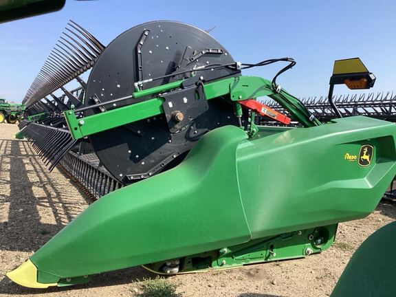 2023 John Deere RD45F Header Combine