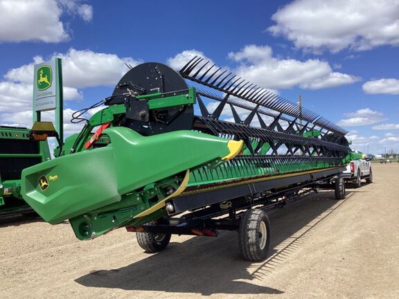 2022 John Deere RD45F Header Combine