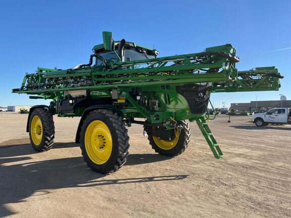 2023 John Deere 410R Sprayer/High Clearance