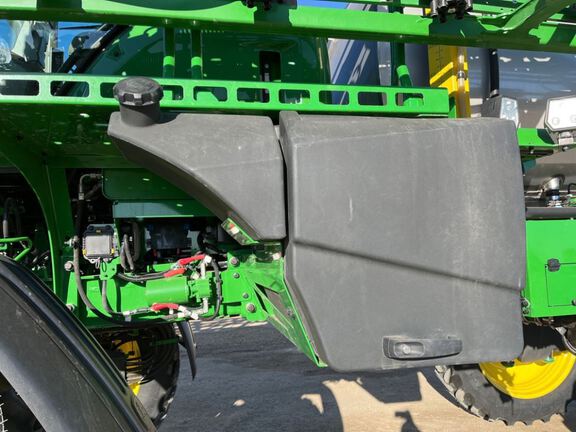 2023 John Deere 410R Sprayer/High Clearance