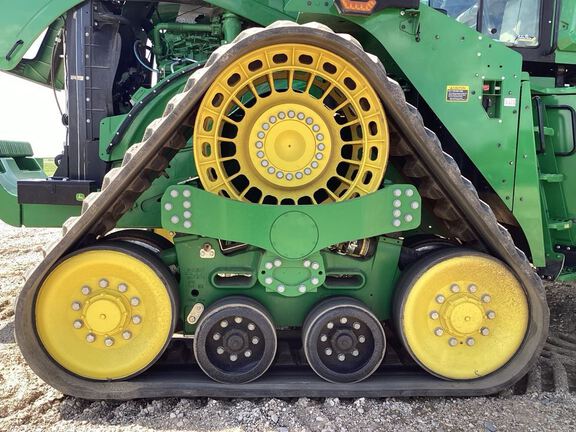 2022 John Deere 9RX 590 Tractor Rubber Track