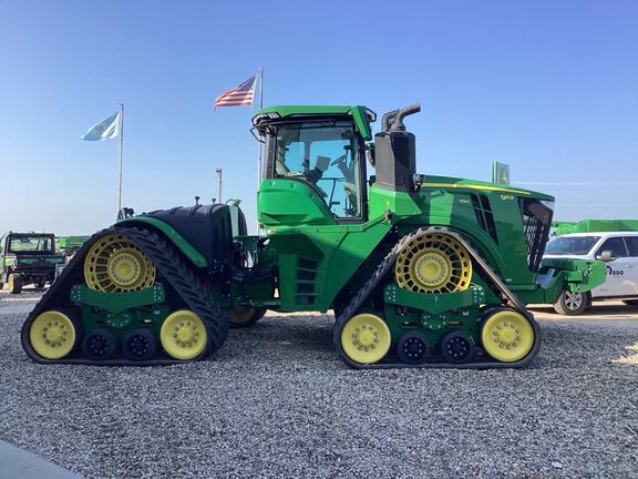 2022 John Deere 9RX 590 Tractor Rubber Track
