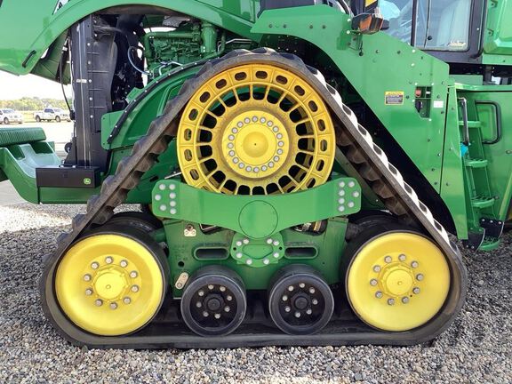 2022 John Deere 9RX 590 Tractor Rubber Track