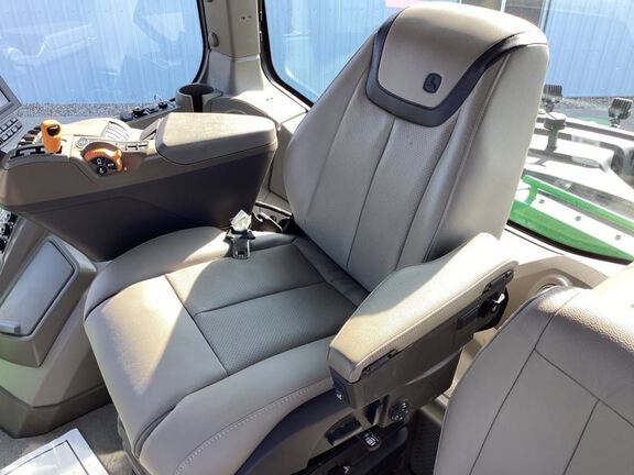 2022 John Deere 9RX 590 Tractor Rubber Track