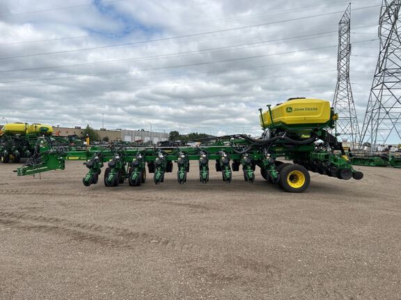 2023 John Deere DB60 Planter