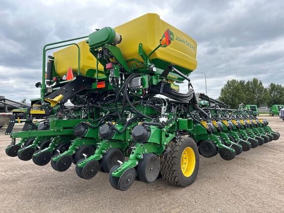 2023 John Deere DB60 Planter