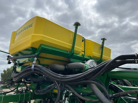 2023 John Deere DB60 Planter