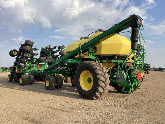 2022 John Deere N550 Air Seeder