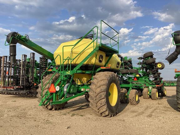 2022 John Deere N550 Air Seeder