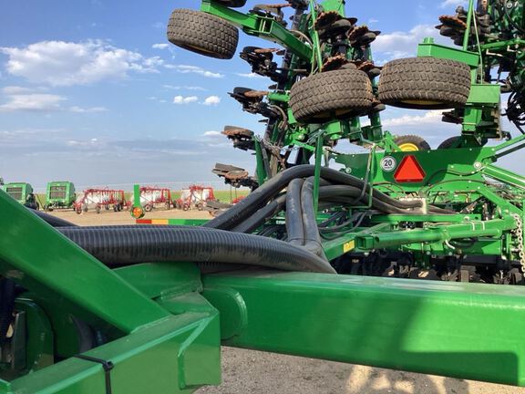 2022 John Deere N550 Air Seeder