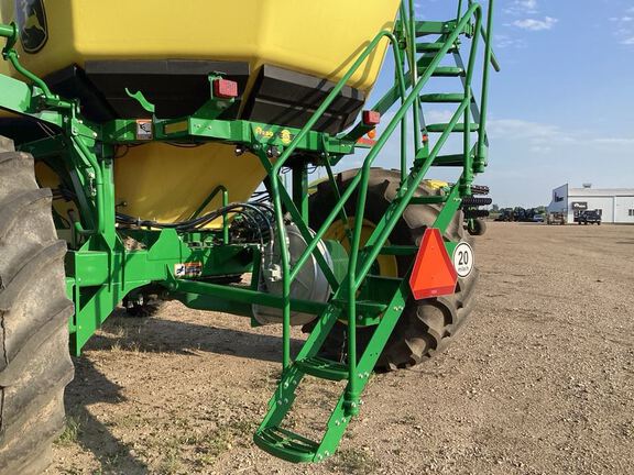 2022 John Deere N550 Air Seeder