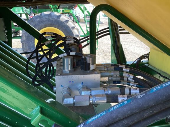 2022 John Deere N550 Air Seeder