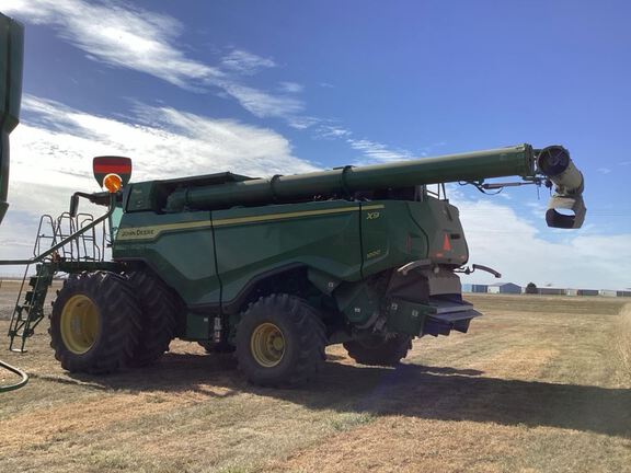 2022 John Deere X9 1000 Combine