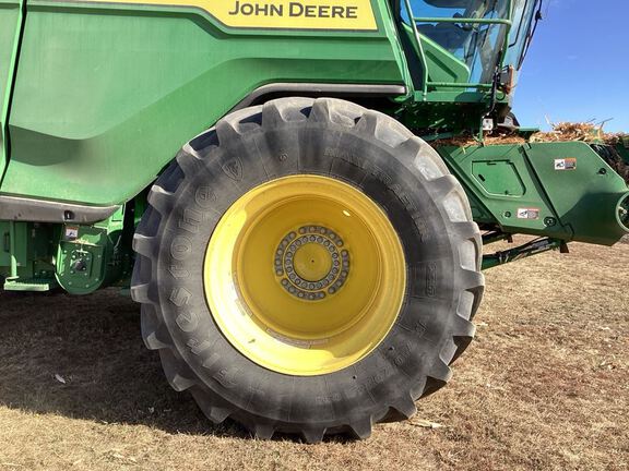 2022 John Deere X9 1000 Combine