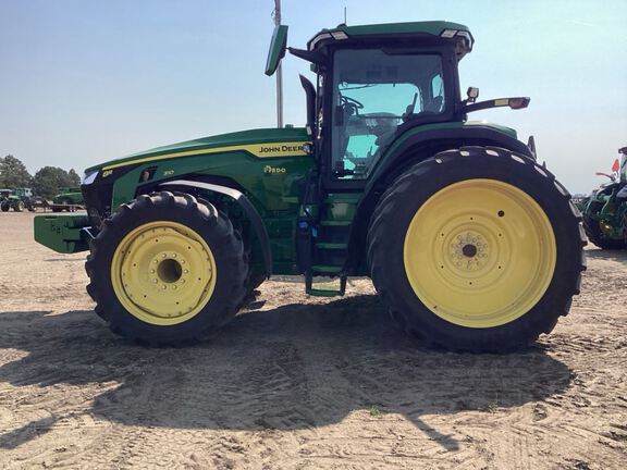 2023 John Deere 8R 310 Tractor