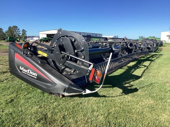 2015 MacDon FD75 Header Combine