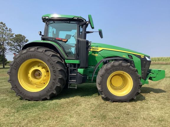 2023 John Deere 8R 410 Tractor