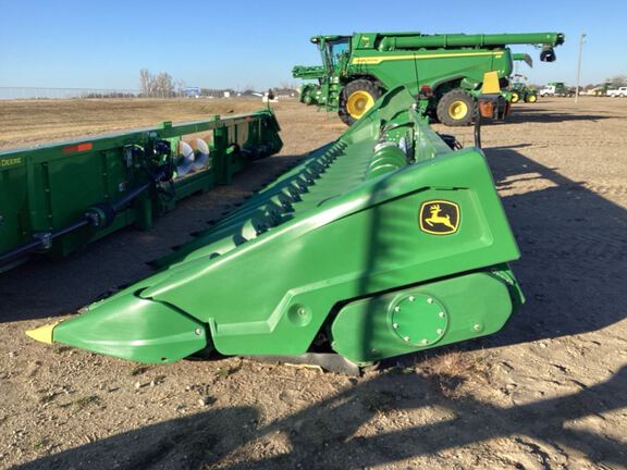 2023 John Deere C18R Header Corn Head