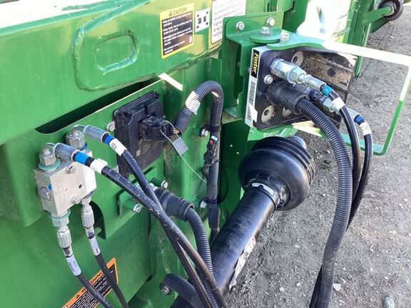 2023 John Deere C18R Header Corn Head