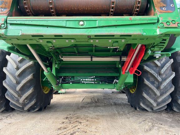 2023 John Deere S780 Combine