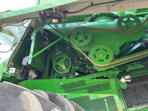 2023 John Deere S780 Combine