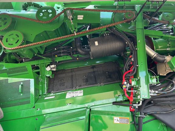 2023 John Deere S780 Combine