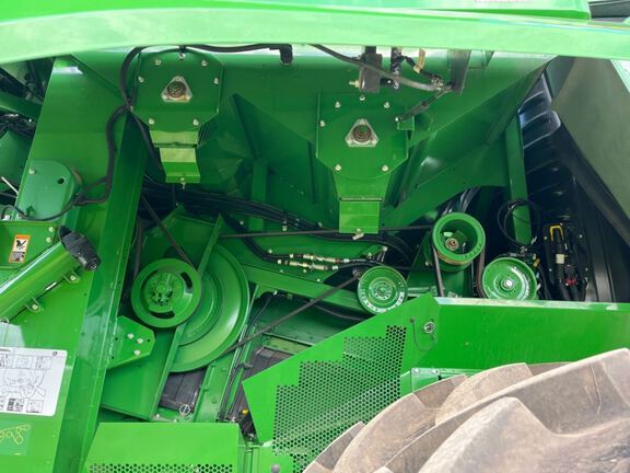 2023 John Deere S780 Combine