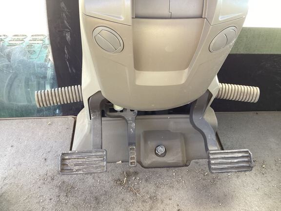 2022 John Deere 9RX 640 Tractor Rubber Track