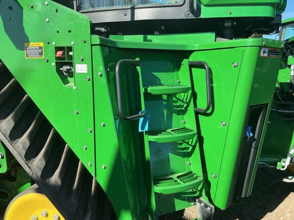 2022 John Deere 9RX 640 Tractor Rubber Track