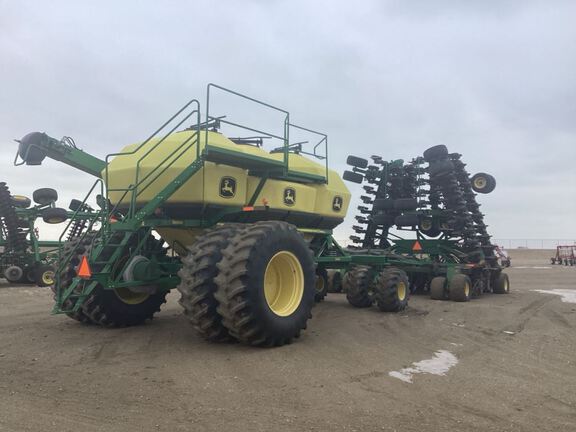 2016 John Deere 1890 Air Seeder