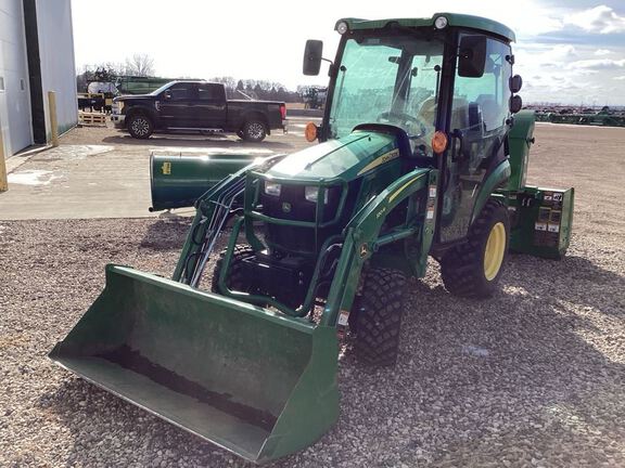 2020 John Deere 2025R Tractor Compact