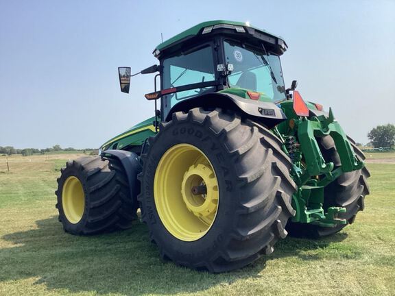 2023 John Deere 8R 410 Tractor