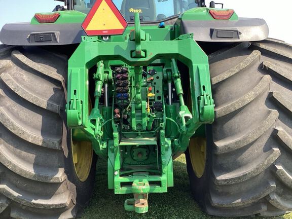 2023 John Deere 8R 410 Tractor