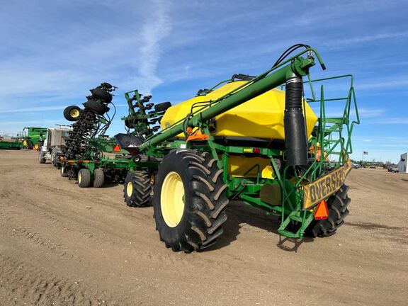 2004 John Deere 1890 Air Seeder