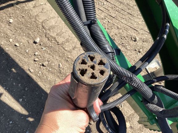 2019 John Deere 560M Baler/Round