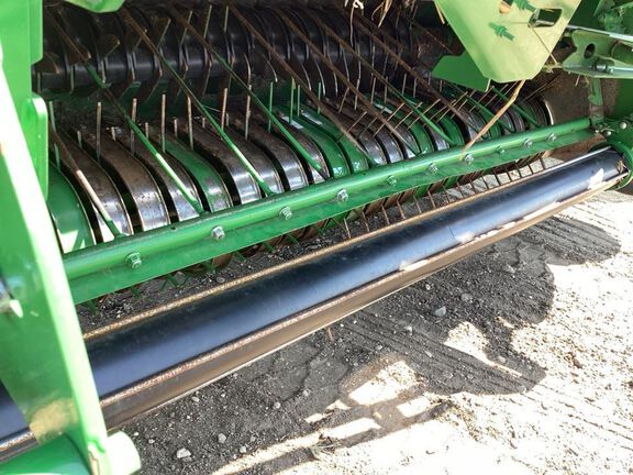 2019 John Deere 560M Baler/Round