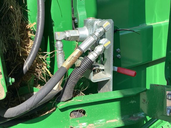 2019 John Deere 560M Baler/Round