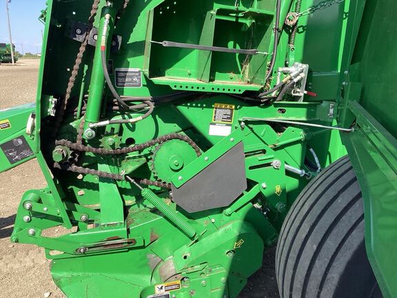 2019 John Deere 560M Baler/Round