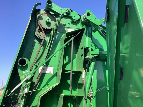 2019 John Deere 560M Baler/Round