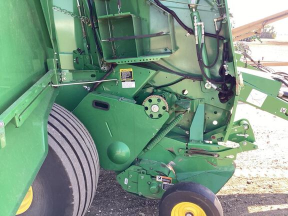 2019 John Deere 560M Baler/Round