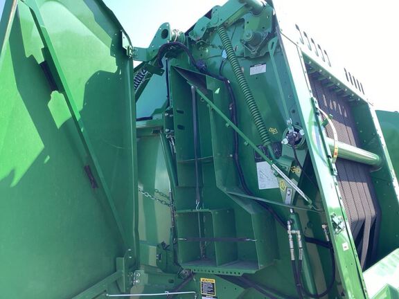 2019 John Deere 560M Baler/Round