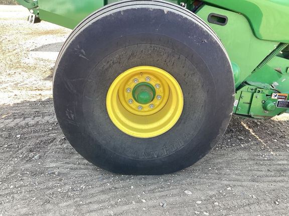 2019 John Deere 560M Baler/Round