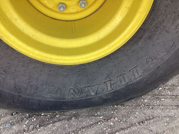 2019 John Deere 560M Baler/Round