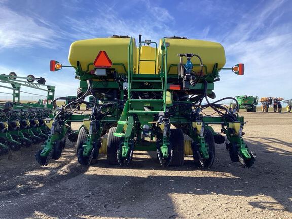 2013 John Deere DB60 Planter