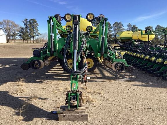 2013 John Deere DB60 Planter